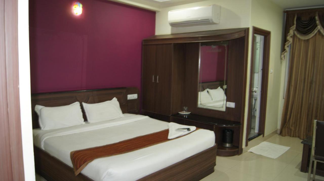 Hotel Mgm Grand Srikalahasti Luaran gambar