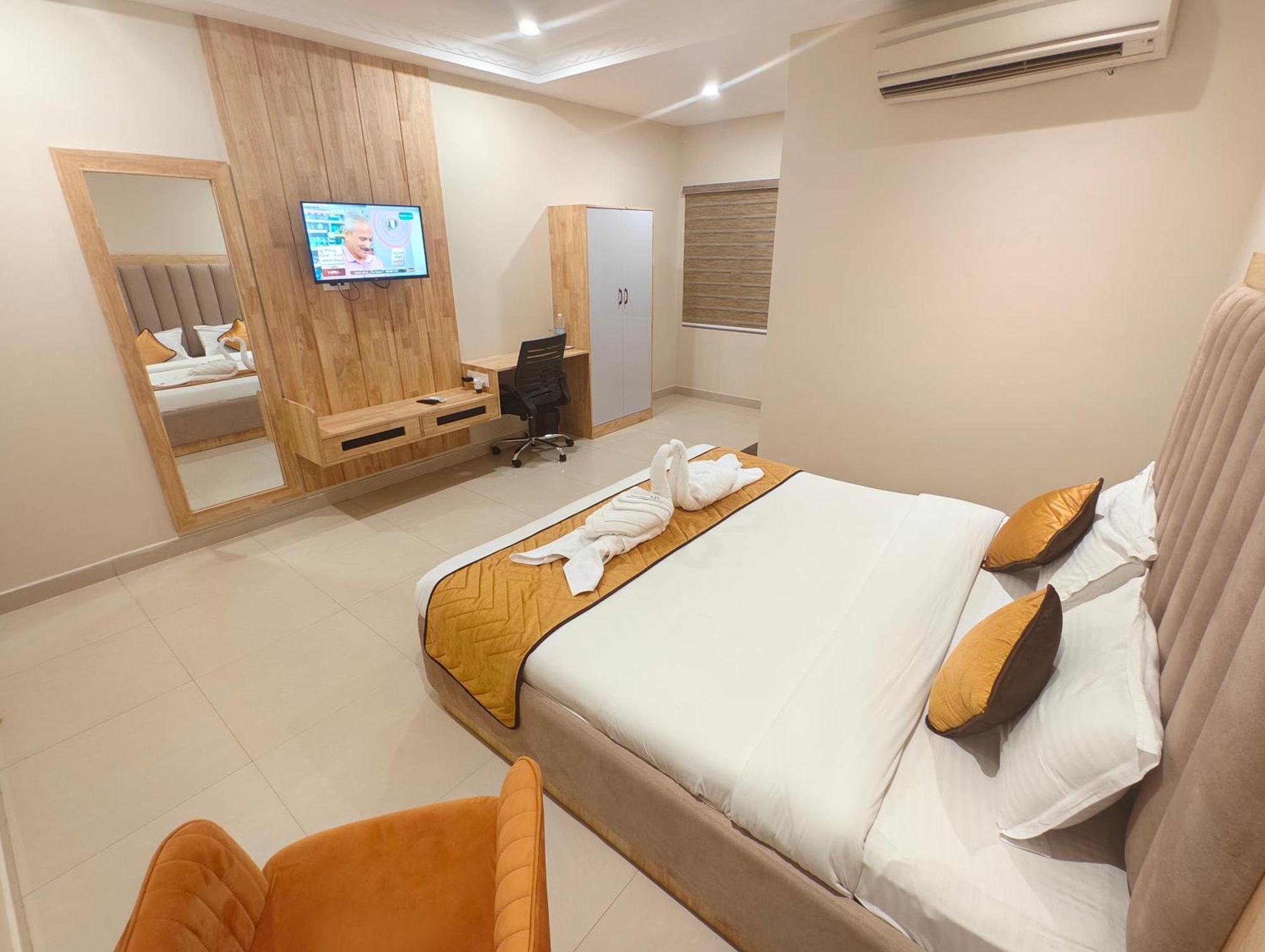 Hotel Mgm Grand Srikalahasti Luaran gambar