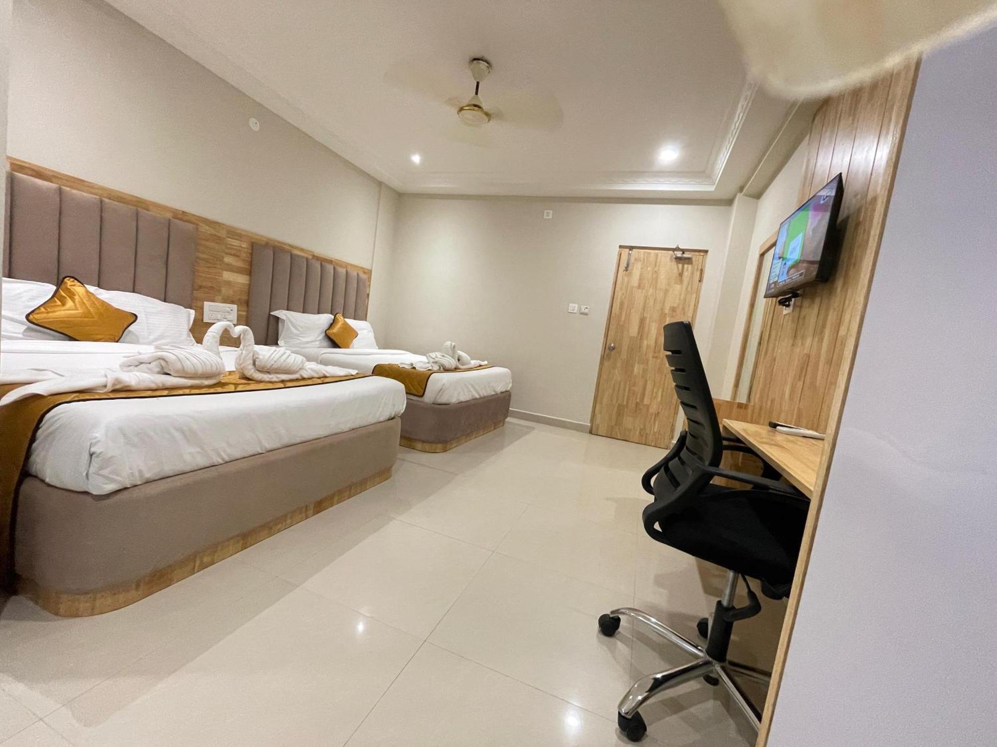 Hotel Mgm Grand Srikalahasti Luaran gambar