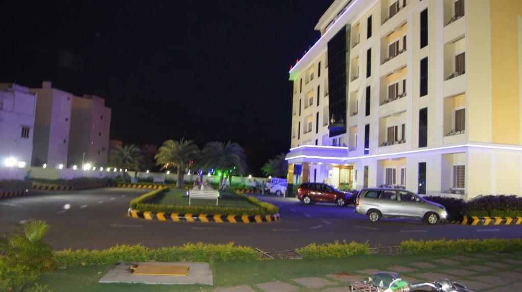 Hotel Mgm Grand Srikalahasti Luaran gambar