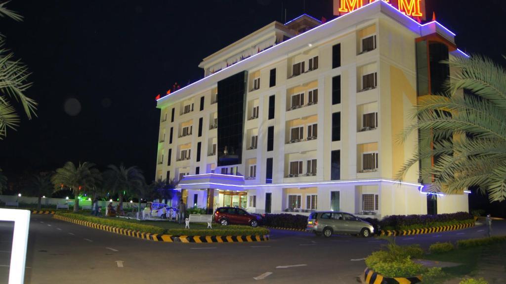 Hotel Mgm Grand Srikalahasti Luaran gambar